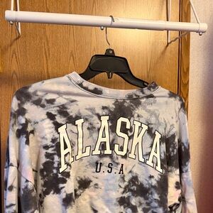 Hollister Tie-Dye 'Alaska U.S.A.' Crop Top - Black, Gray, White